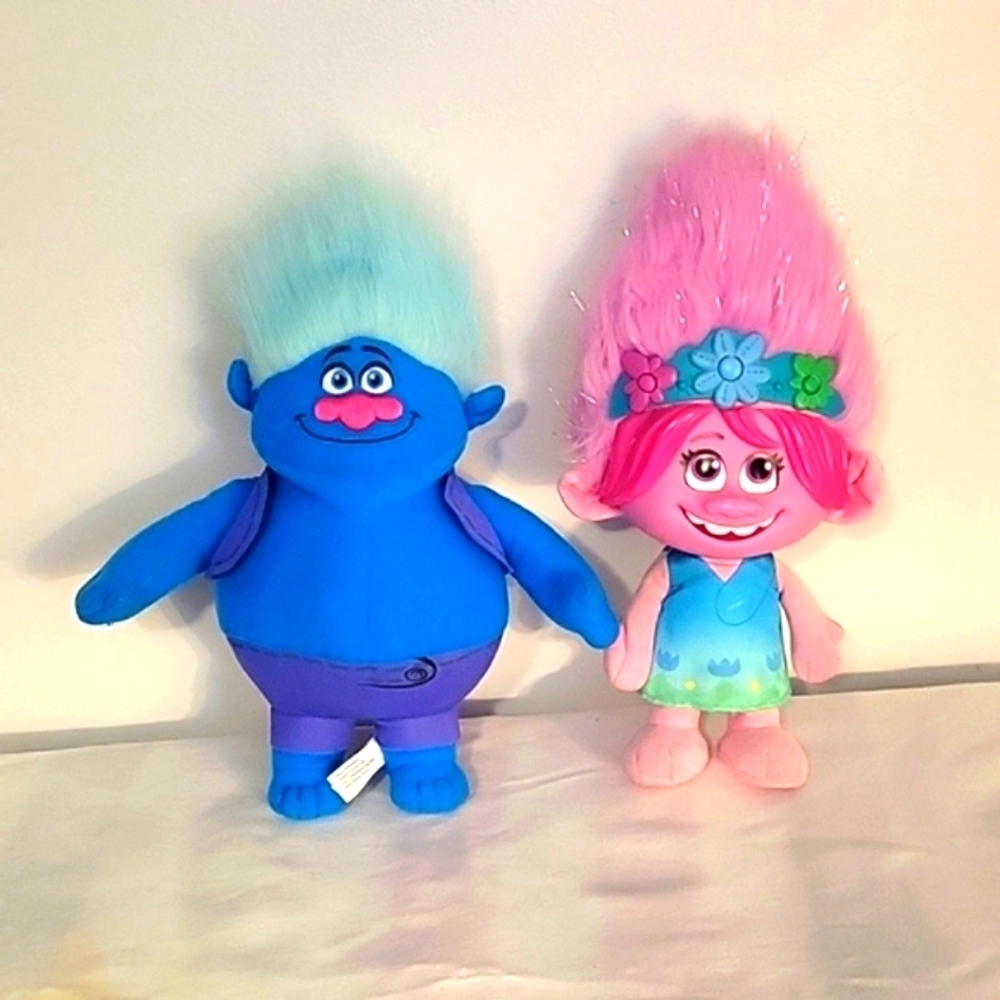 Dreamwork Trolls Topia Color Poppin Poppy Interactive & Happy Biggie w/Blue Hair